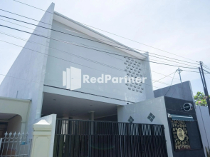 Athena House Syariah Near The Park Mall Solo Baru RedPartner