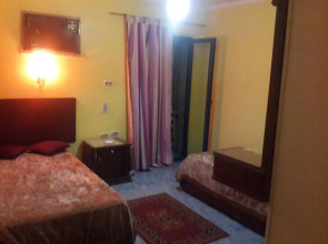 Pyramids Plateau Inn