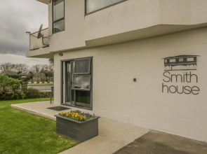 Smith House (Adults Only)