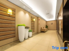 Ease Hotel (Anshun Huangguoshu Avenue Xintiandi)