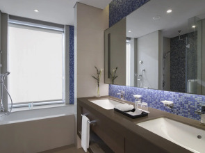 Capital Centre Arjaan by Rotana