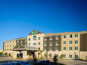 Holiday Inn Express & Suites Austin NW - Arboretum Area by IHG