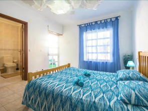 H2O Surfguide Hostel