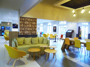 Campanile Val de France