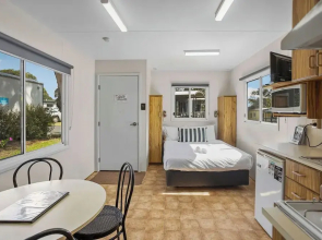 Pet Friendly Stays - BIG4 Aireys Inlet