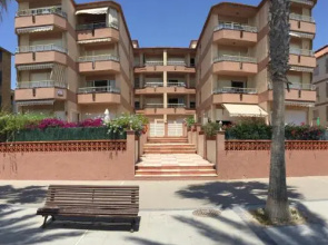 Vilanova Prat Apartment