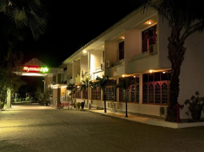 Akore Myanmar Life Hotel