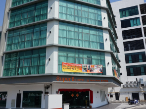 Super 8 Hotel @ Bayan Baru