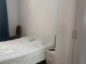Lia Guest House