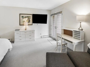 Coldstream Townhome 19