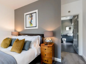 Newly Renovated Early 19th Century Cottage With Hot-tub