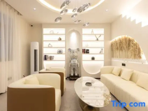 Qiduo Light Luxury Homestay (Beihai High-Speed Railway Station Ocean Window)