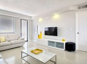 Golden Isles 509 in Hallandale Beach