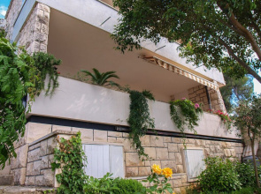 Apartment Elena