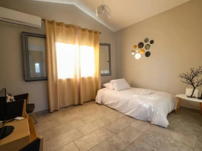 Villa Myra in Kalivia Thorikou