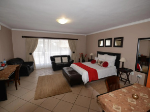 Attache Guest Lodge