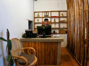 Petit Espace Boutique Hostel