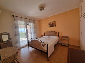 Corfu Glyfada Beachfront House 52