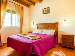 Classy Holiday Home in Guaro With Private Swimming Pool