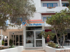 Apartamentos Es Pujols