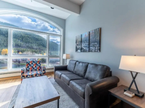 Lakeshore #1543 by Summit County Mountain Retreats