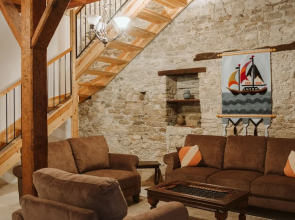 Ariadni Gaia Cottage