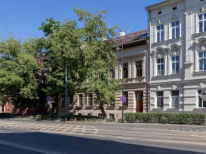 Ground Floor Studio in Cracow by Renters