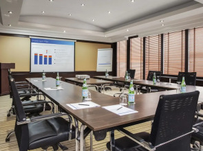 Jumeira Rotana Hotel