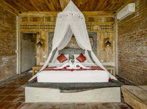 Joglo Organik Guesthouse
