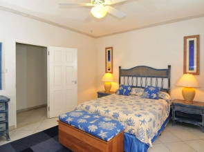 Leith Court Beachfront Apartments