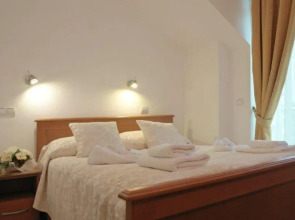 Garden Hotel