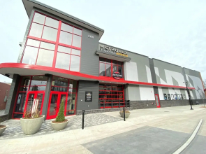 Cozy Bungalow in Downtown Loveland w/Free Bikes!