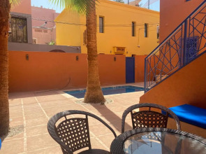 Comfy Colonial Apartments