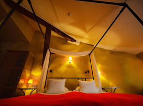 The Three Sisters Hotel