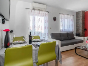 Nice Apartment in Novi Vinodolski With Wifi and 2 Bedrooms