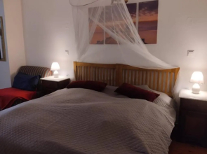 Little Lotus Apartment
