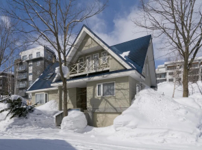 Powder Hound Lodge