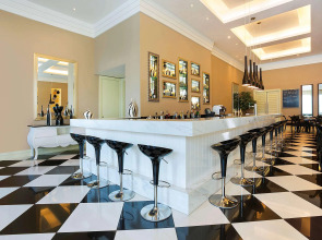 Отель ibis Deira Creekside Dubai