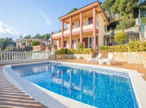Villa in Blanes With Pool & Sea Views