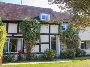 Little Cowarne Court
