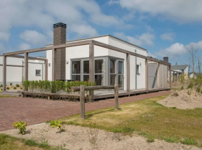 Detached Single Story Holiday Home Near the Sea