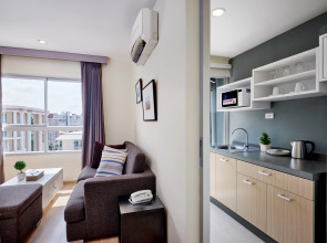 The Grass Serviced Suites by At Mind