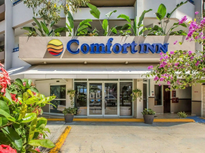 Comfort Inn & Suites Levittown