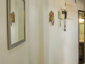 Connekthomes Golden Rays Service Flat In Bandra Area