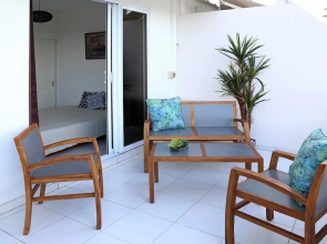 F2 Blue One Holiday home 1