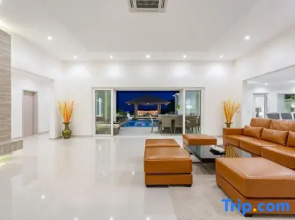 Sunset View Pool Villa / 7 BR / Sauna / Billiard / Dart Game / Arcade Game