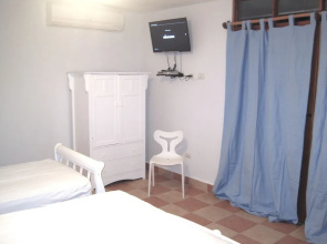 Contadora Island Inn B&B