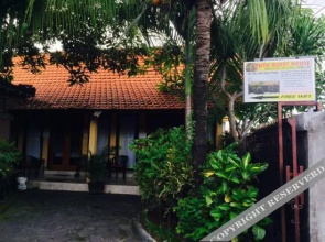 Putu Guest House