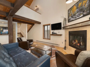 Timber Ridge 3 Bedroom Condo by RedAwning