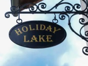Holiday Lake